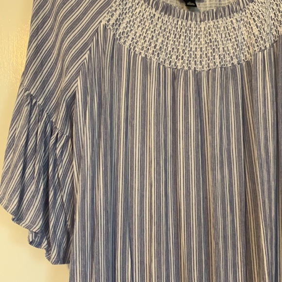 NWT ana Blue & White Flutter Sleeve Dress - Picture 2 of 2